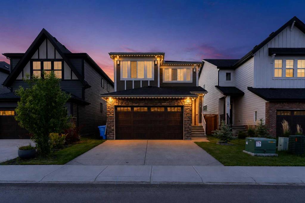 Picture of 158 Creekstone Passage SW, Calgary Real Estate Listing