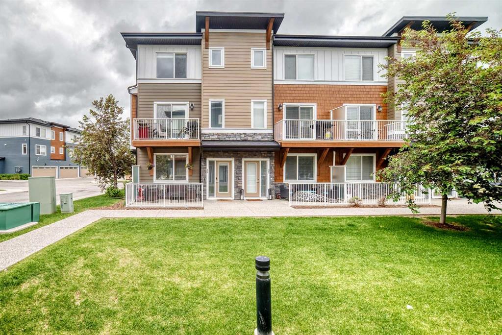 Picture of 30, 111 Rainbow Falls Gate , Chestermere Real Estate Listing