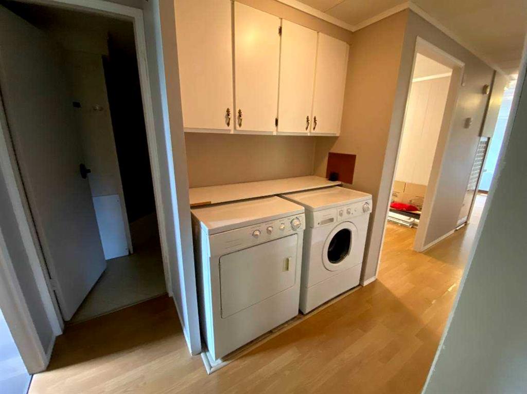 Picture of 299 3rd Avenue SE, Diamond Valley Real Estate Listing