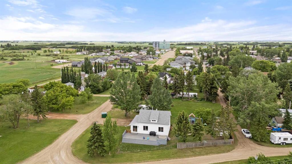 Picture of 417 Hanson Street , Bawlf Real Estate Listing