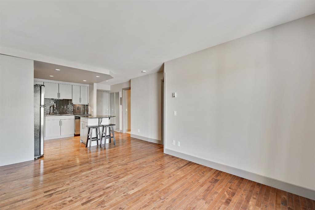 Picture of 405, 410 1 Avenue NE, Calgary Real Estate Listing