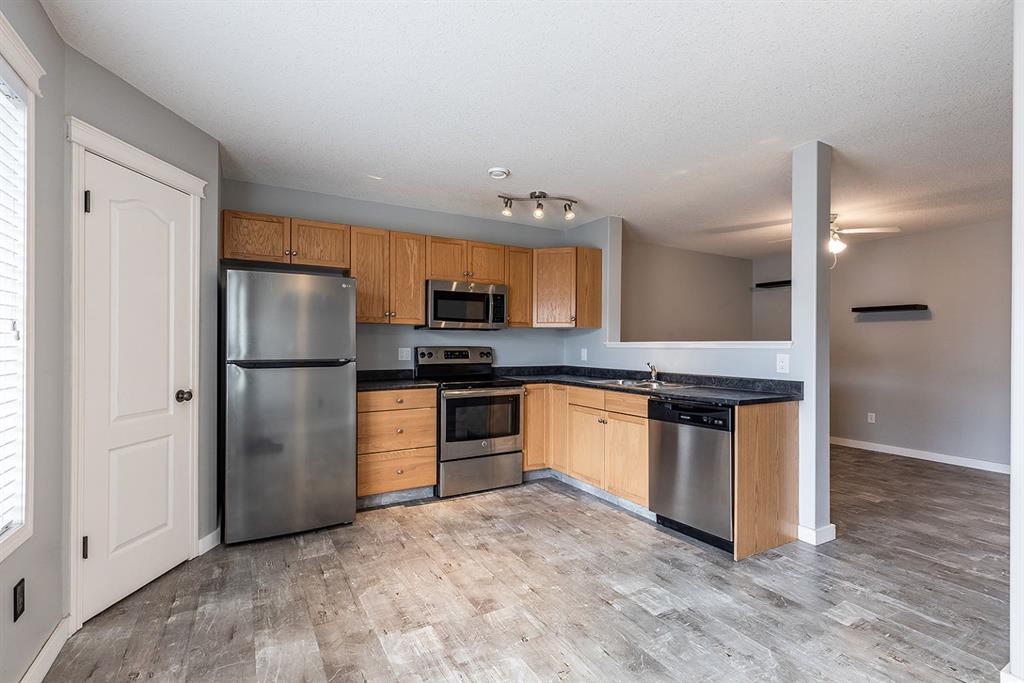 Picture of 83 Northlands Lane NE, Medicine Hat Real Estate Listing