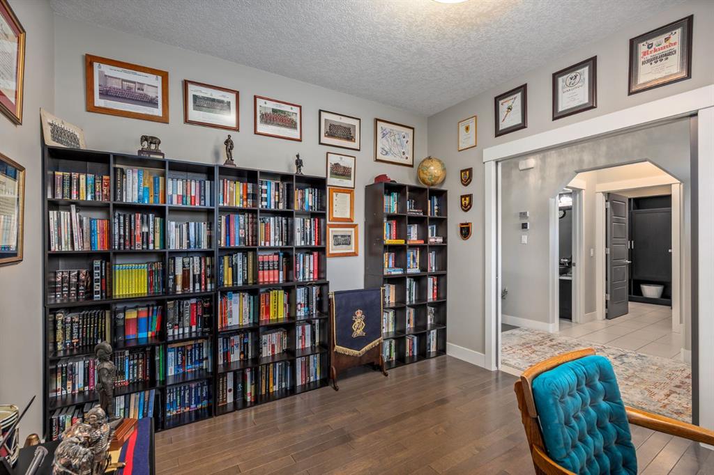 Picture of 1213 Hillcrest Manor Estates , Strathmore Real Estate Listing