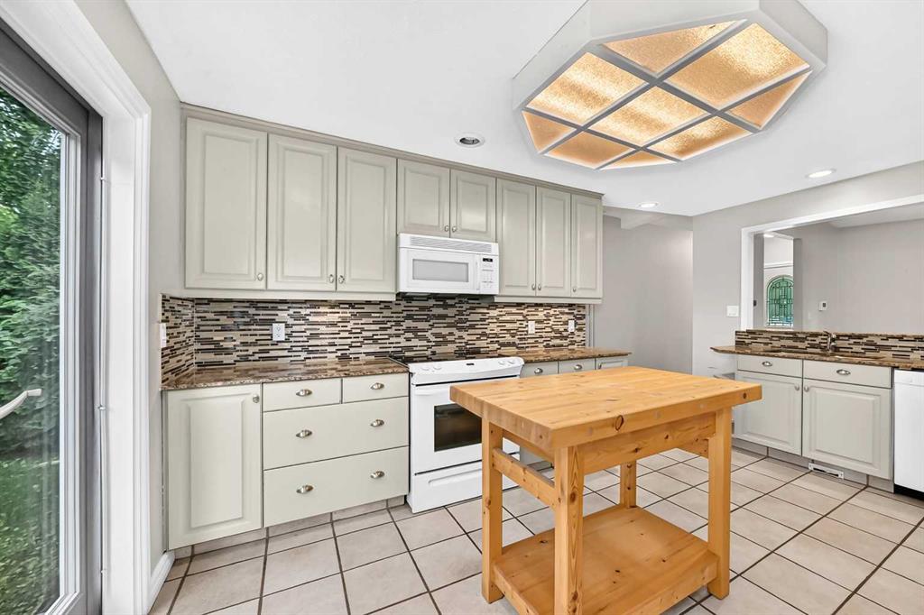 Picture of 3721 44A Avenue , Red Deer Real Estate Listing