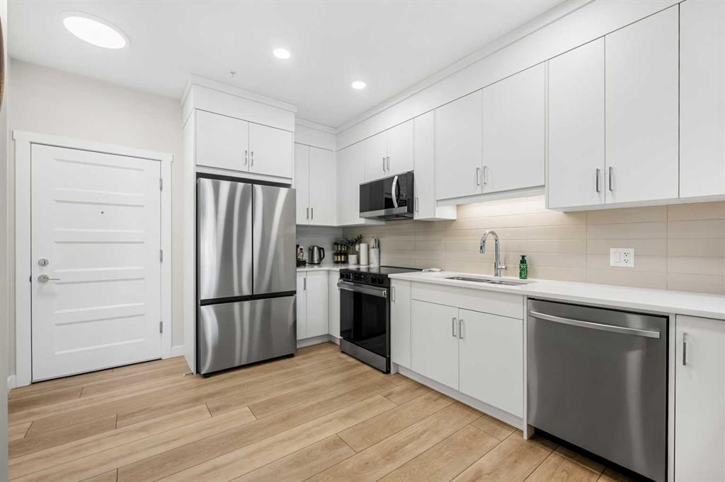 Picture of 308, 125 Wolf Hollow Crescent SE, Calgary Real Estate Listing