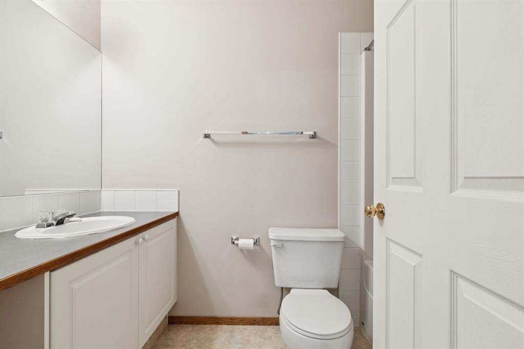 Picture of 133 Chaparral Point SE, Calgary Real Estate Listing