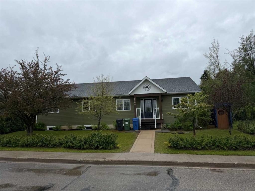 Picture of 5709 57 Avenue , Rocky Mountain House Real Estate Listing