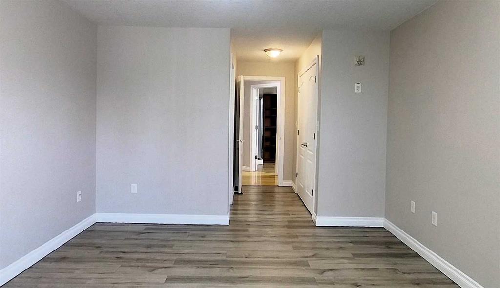 Picture of 302, 5037 7 Avenue , Edson Real Estate Listing