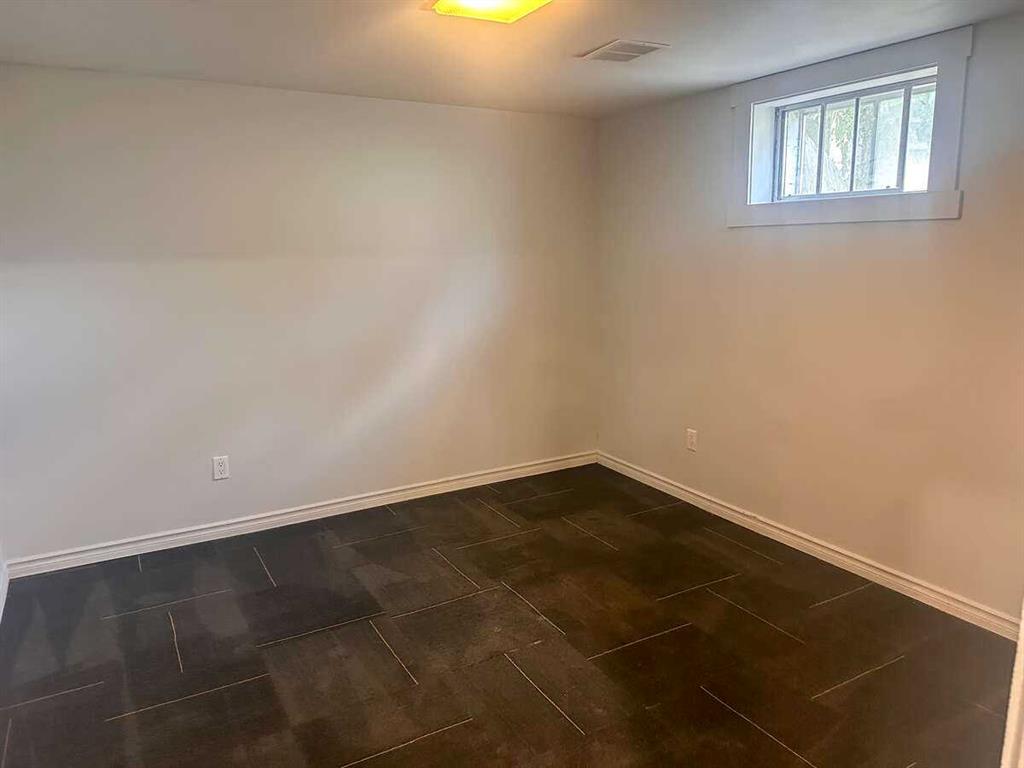 Picture of 5009 51 Avenue , Taber Real Estate Listing