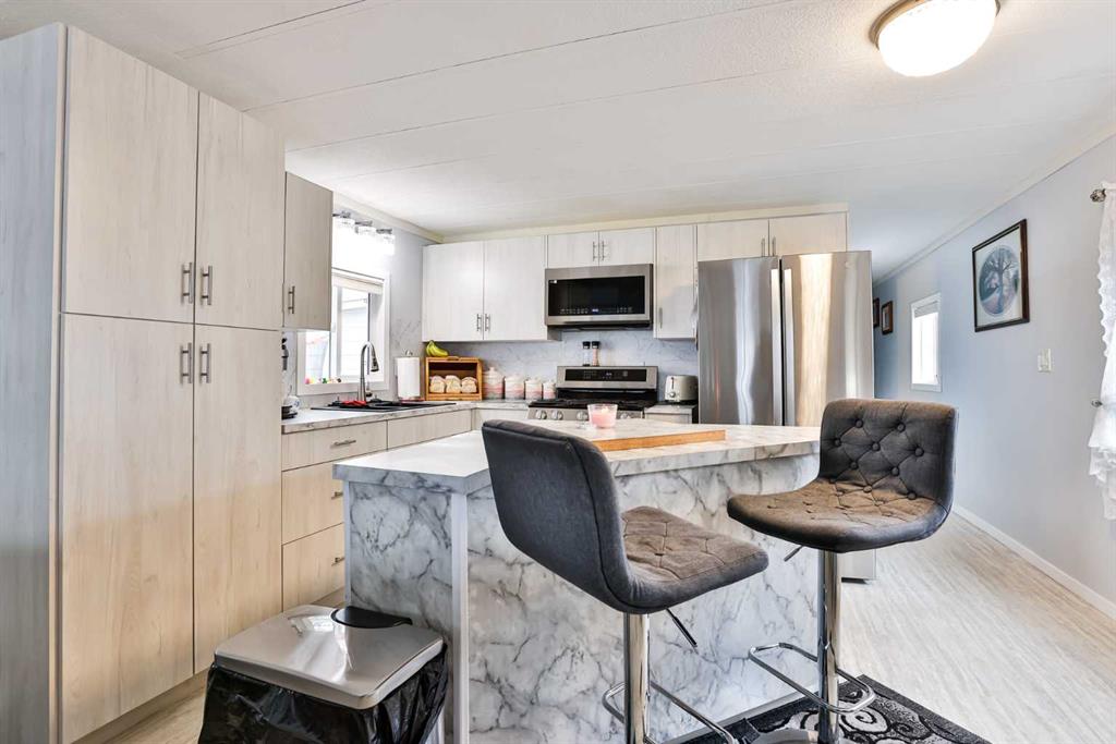 Picture of Unit 88, 5301 2nd Street , Coalhurst Real Estate Listing
