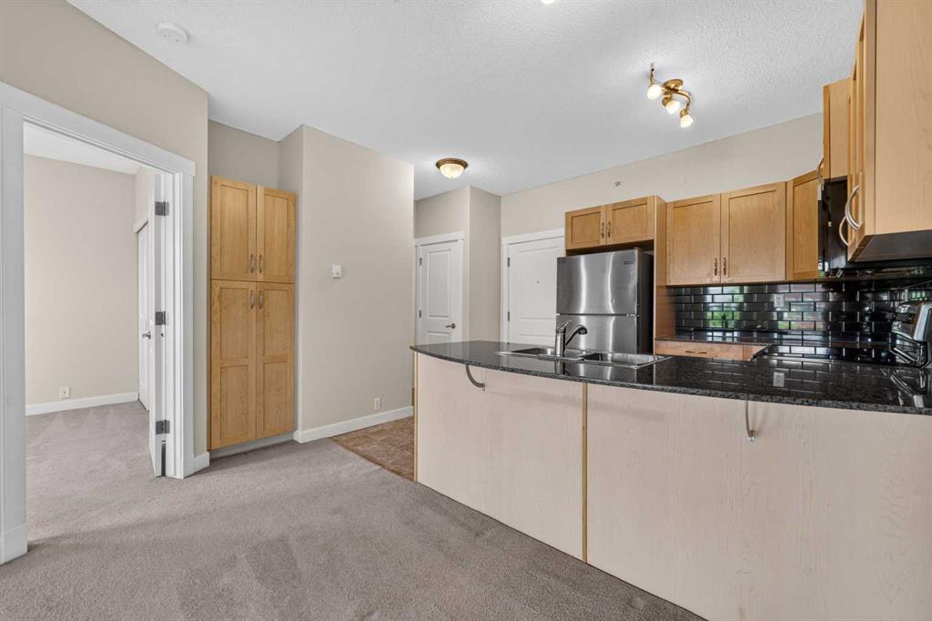 Picture of 4209, 5605 Henwood Street SW, Calgary Real Estate Listing
