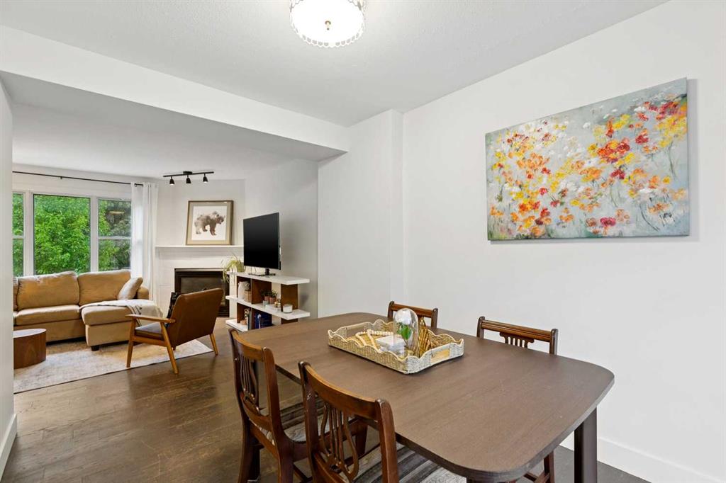 Picture of 2291 Flanders Avenue SW, Calgary Real Estate Listing