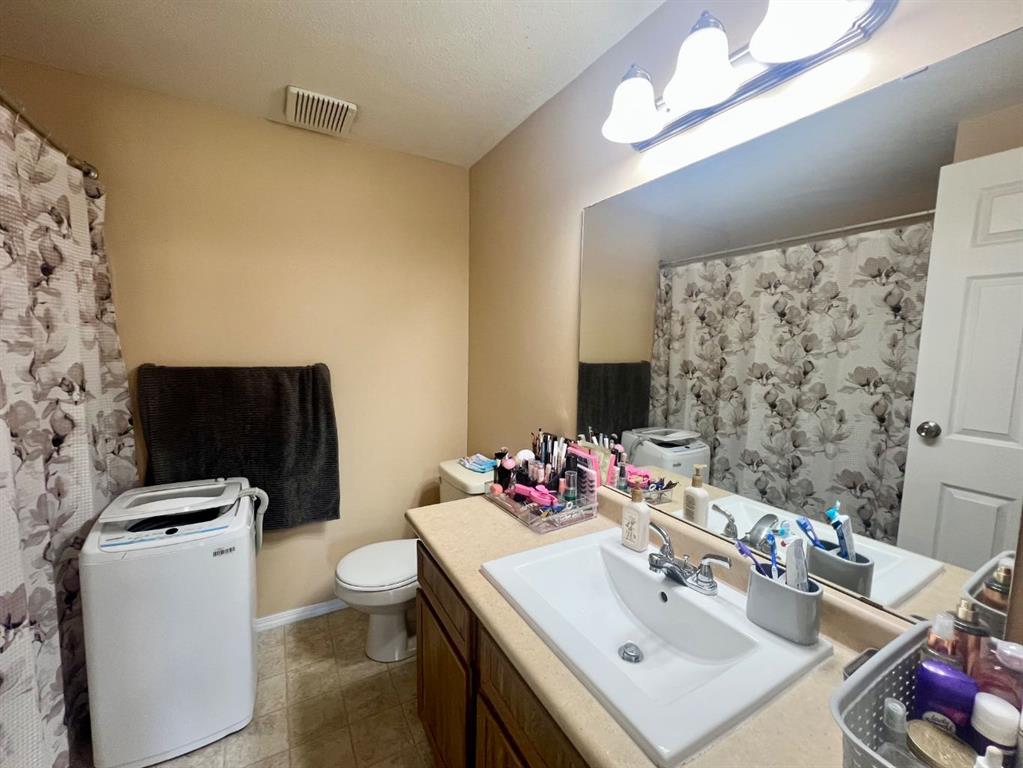 Picture of 207, 35 Bennett Street , Red Deer Real Estate Listing