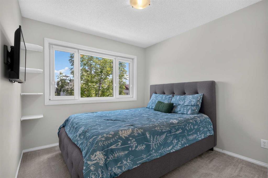 Picture of 418 Evansdale Way NW, Calgary Real Estate Listing