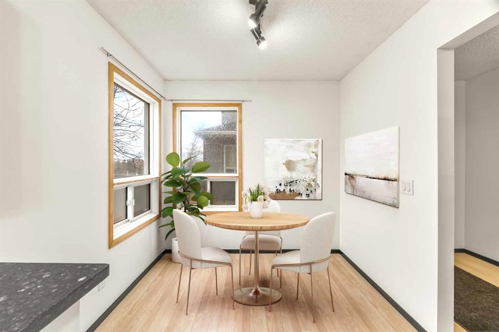 Picture of 1801 Signal Hill Green SW, Calgary Real Estate Listing