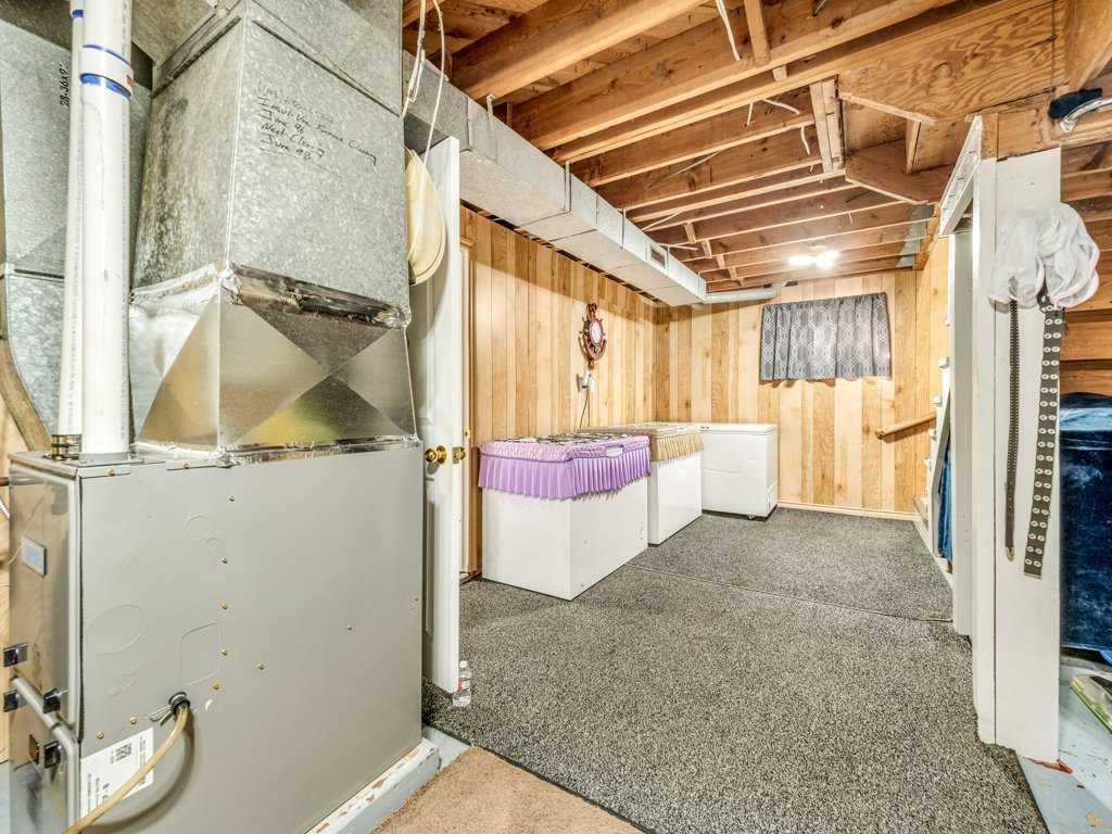 Picture of 107 9 Street N, Vauxhall Real Estate Listing