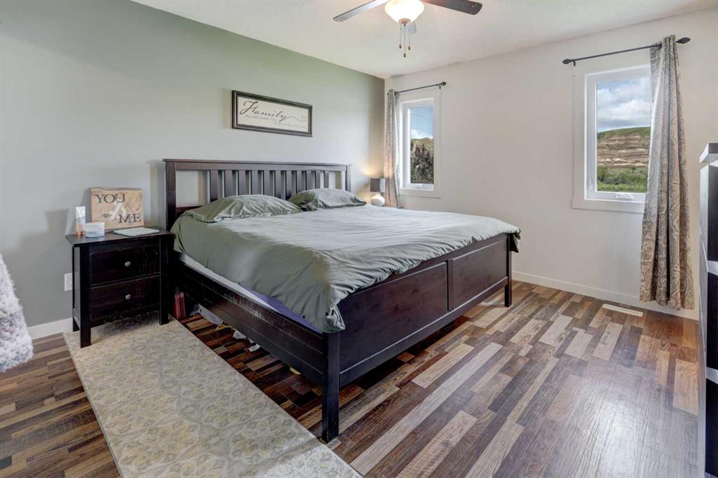 Picture of 4 Willow Point , Drumheller Real Estate Listing