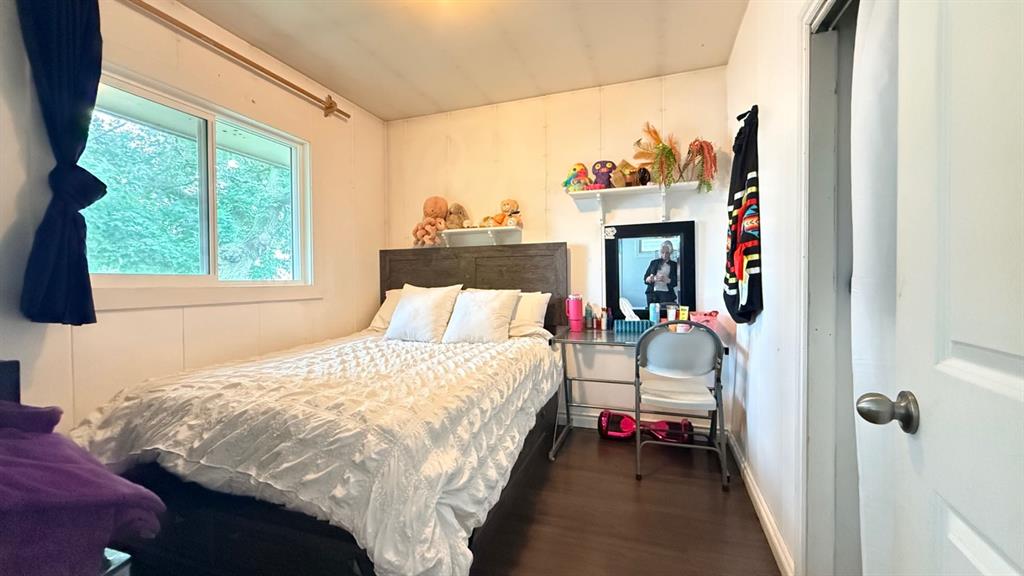 Picture of 117 2 Street W, Lashburn Real Estate Listing