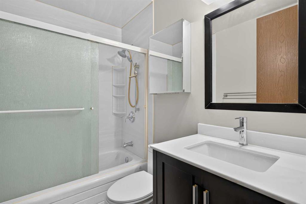 Picture of 359 Maitland Crescent NE, Calgary Real Estate Listing