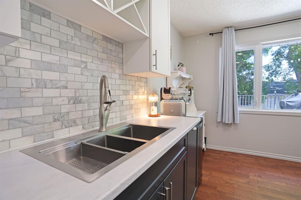 Picture of 52 Marshall Drive W, Brooks Real Estate Listing