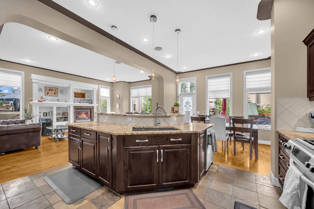 Picture of 1182 Kingston Crescent SE, Airdrie Real Estate Listing