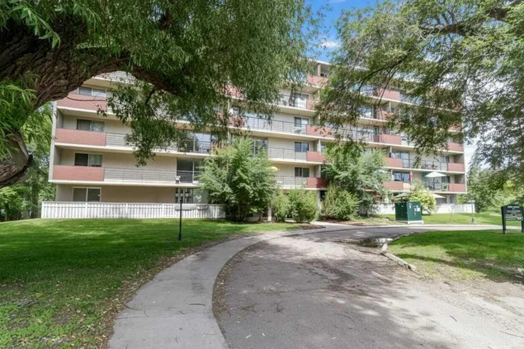 Picture of 107, 4700 55 Street , Red Deer Real Estate Listing