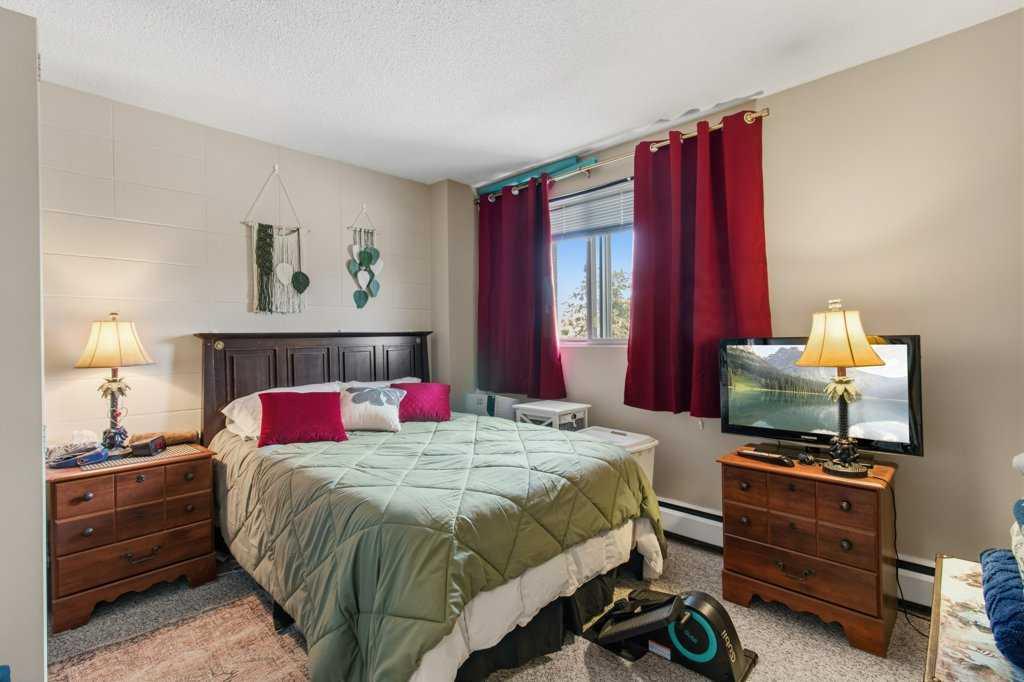 Picture of 304, 4700 55 Street , Red Deer Real Estate Listing
