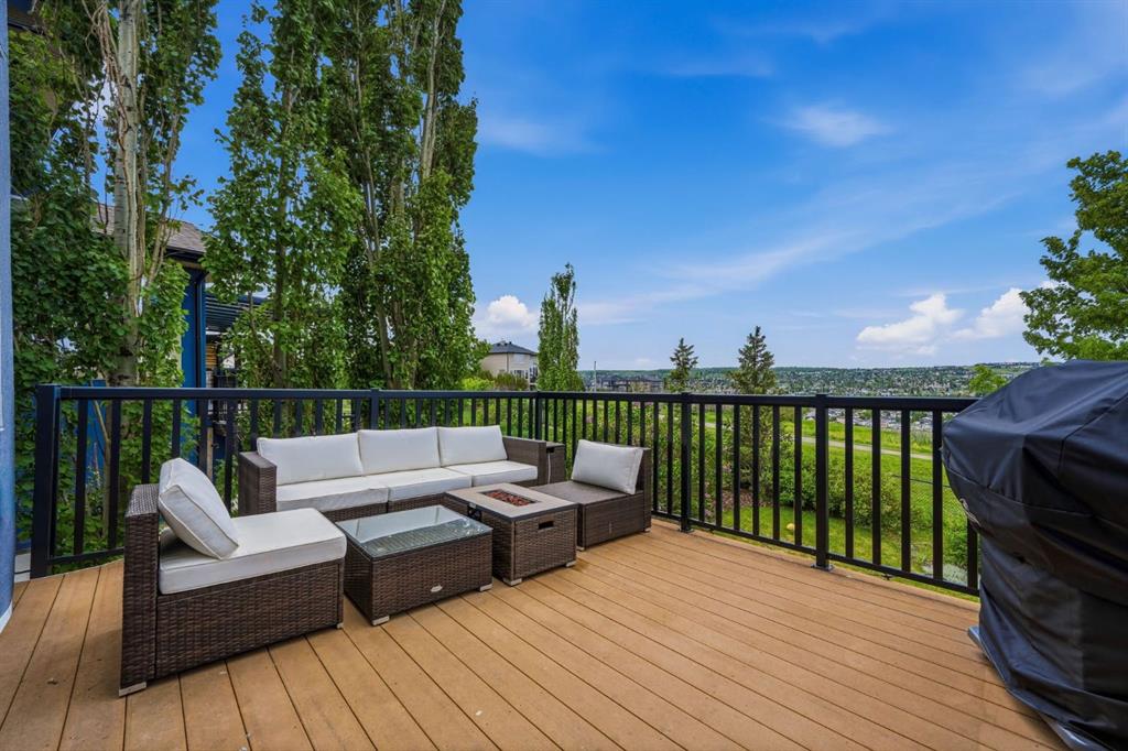 Picture of 170 Panamount Road NW, Calgary Real Estate Listing