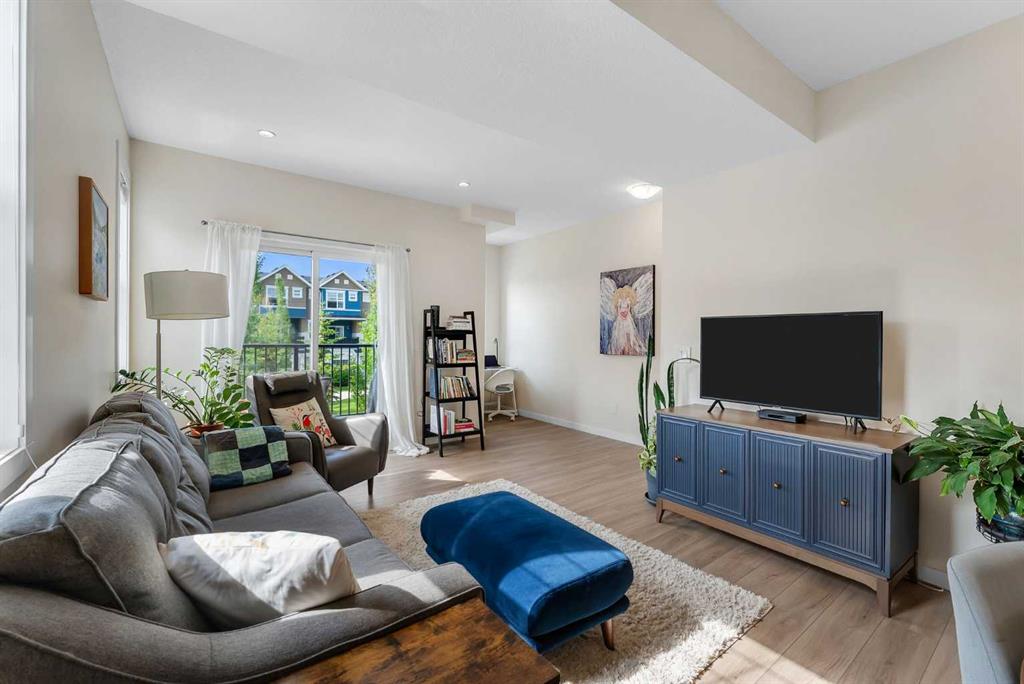 Picture of 809, 115 Sagewood Drive SW, Airdrie Real Estate Listing