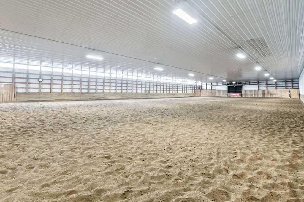 Picture of 211002 range road 260  , Rural Vulcan County Real Estate Listing