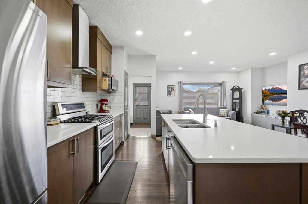 Picture of 19 Skyview Point Road NE, Calgary Real Estate Listing