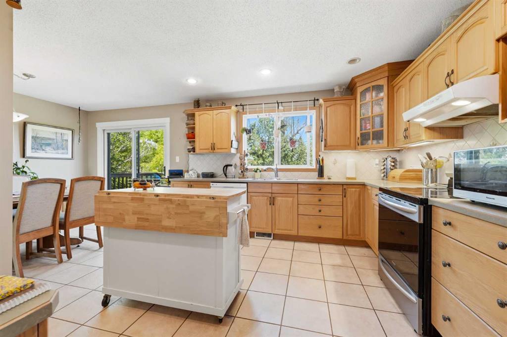 Picture of 283080 Township Road 254  , Rural Rocky View County Real Estate Listing