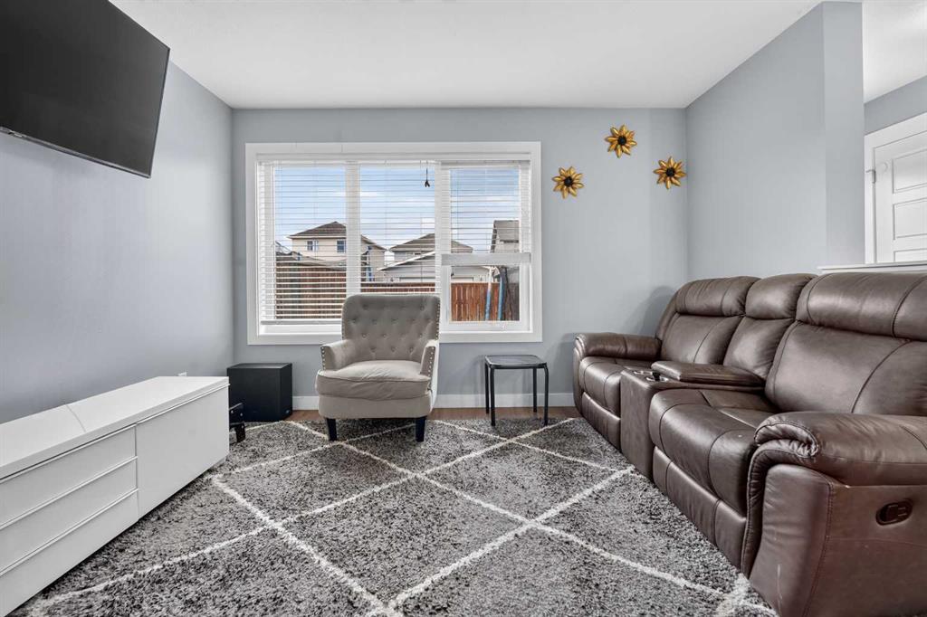 Picture of 285 Coalbanks Boulevard W, Lethbridge Real Estate Listing