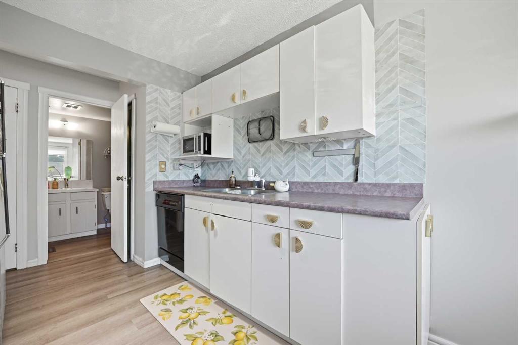 Picture of 2, 6416 4a Street NE, Calgary Real Estate Listing