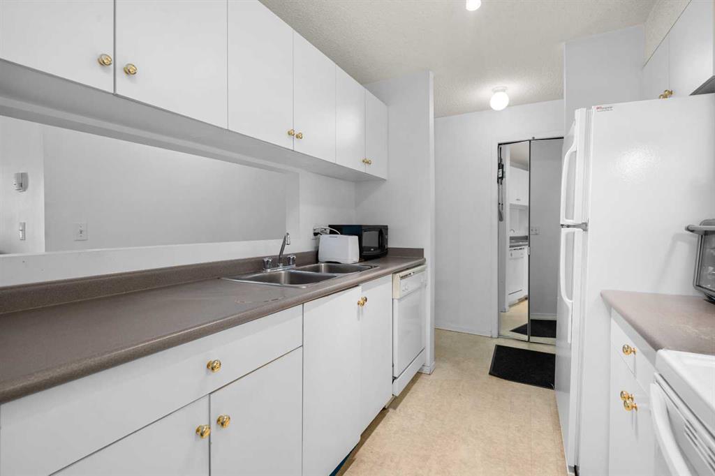 Picture of 2210, 6224 17 Avenue SE, Calgary Real Estate Listing