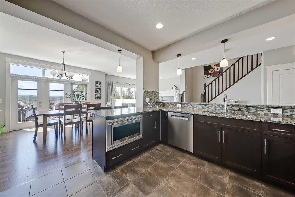 Picture of 64 Heritage Green , Cochrane Real Estate Listing