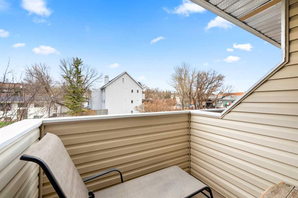 Picture of 207, 45 N Railway Street , Okotoks Real Estate Listing