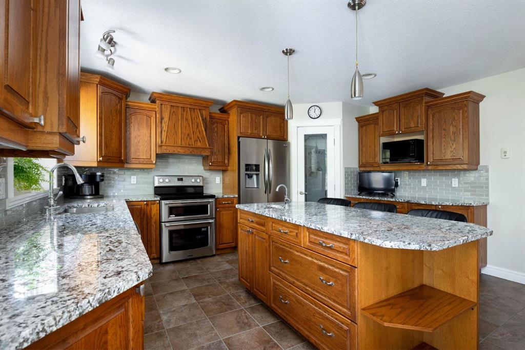 Picture of 104 Royal Garden , Fort McMurray Real Estate Listing