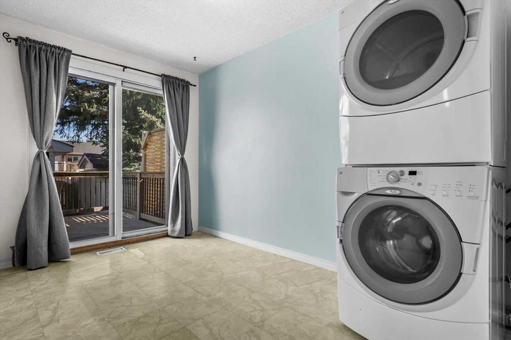 Picture of 96 Jensen Crescent NE, Airdrie Real Estate Listing