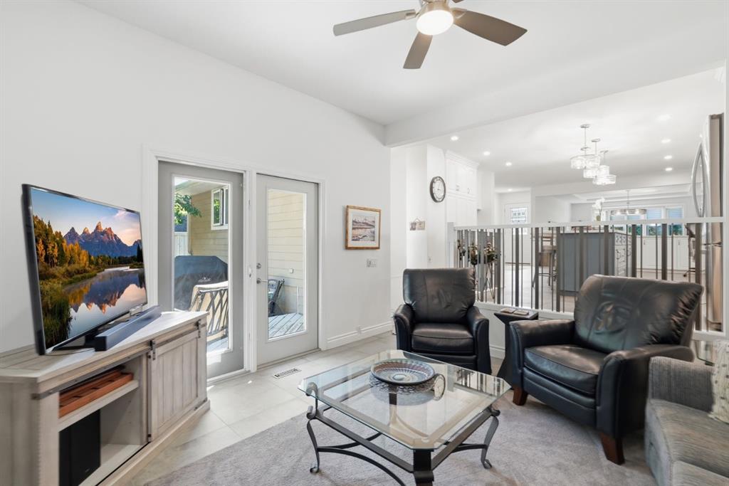 Picture of 124 Cantrell Place SW, Calgary Real Estate Listing
