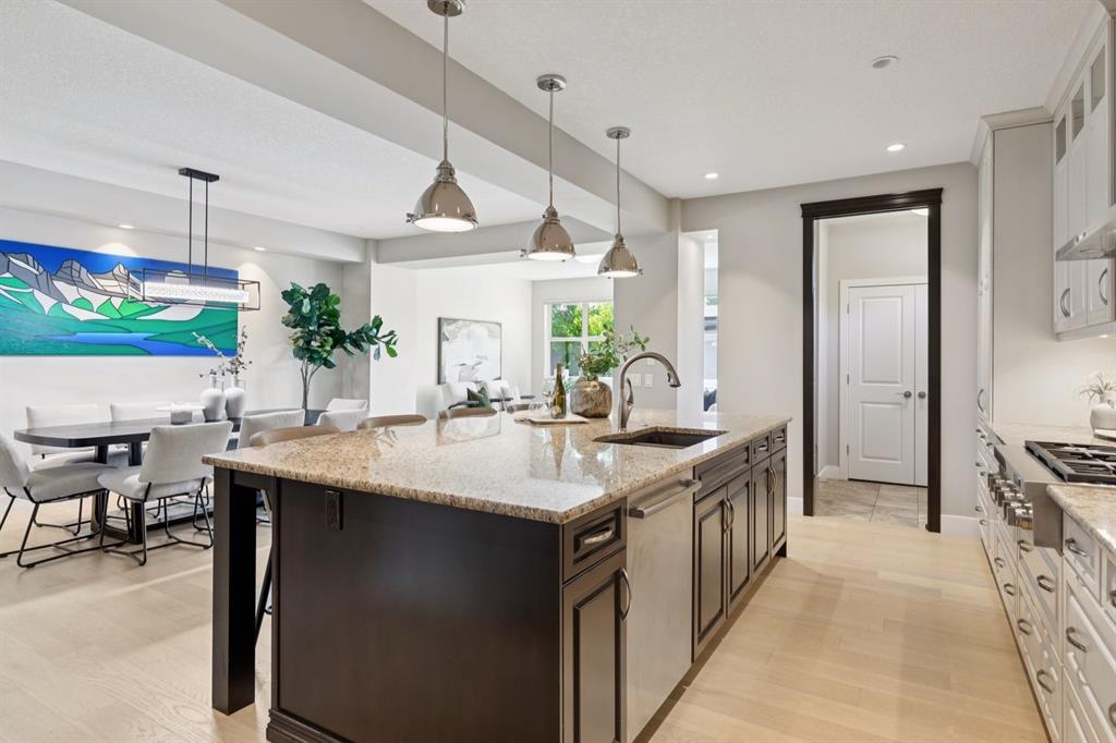 Picture of 2927 7 Avenue NW, Calgary Real Estate Listing