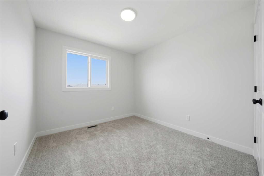 Picture of 85 Pinnacle Close , Blackfalds Real Estate Listing
