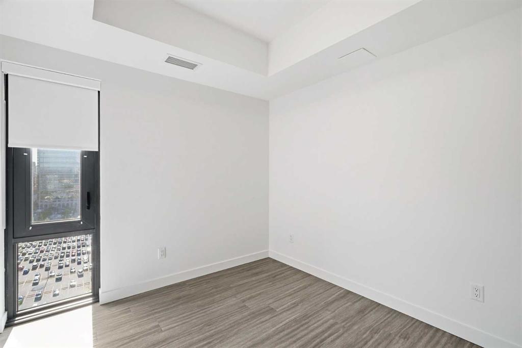 Picture of 1602, 730 2 Avenue SW, Calgary Real Estate Listing