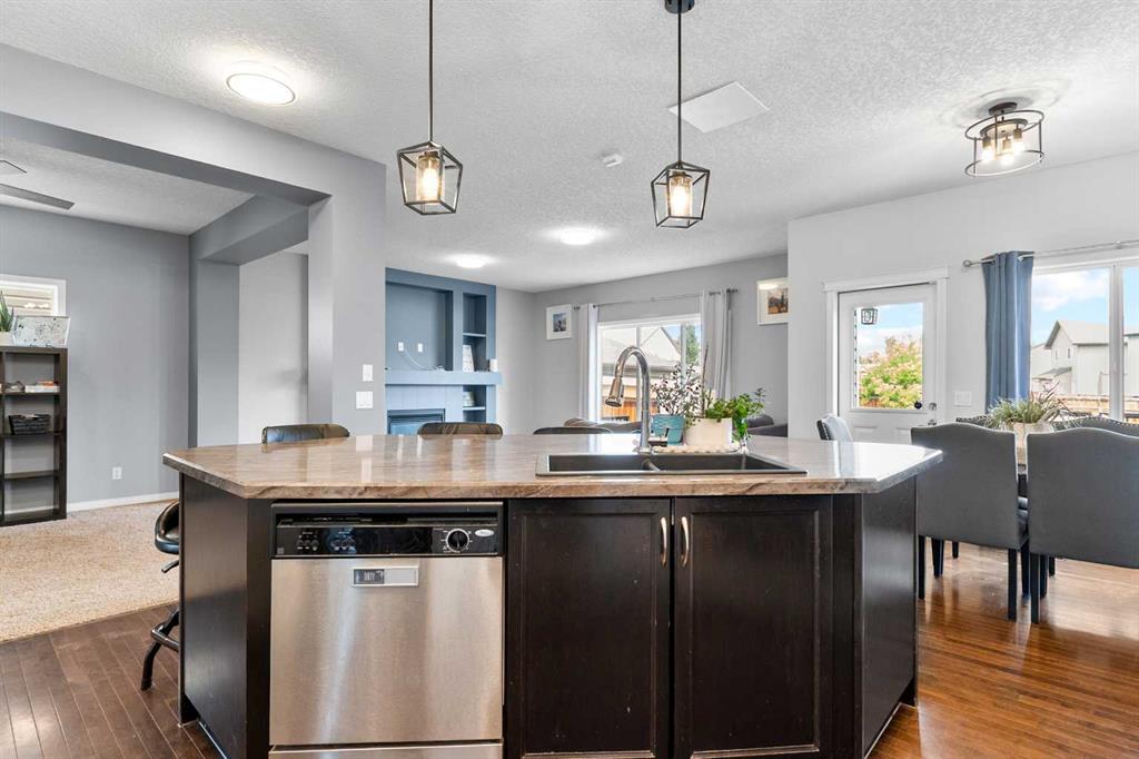Picture of 106 Morningside Circle SW, Airdrie Real Estate Listing