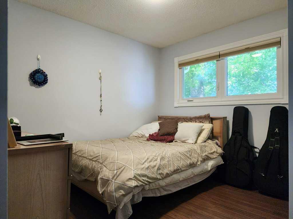 Picture of 667 21st Street , Fort Macleod Real Estate Listing