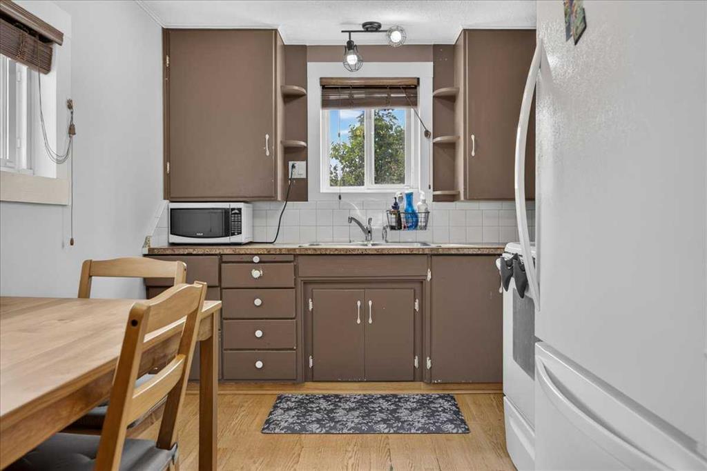 Picture of 1501 14 Street , Didsbury Real Estate Listing