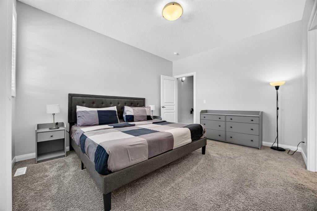 Picture of 30 Evanscrest Rise NW, Calgary Real Estate Listing