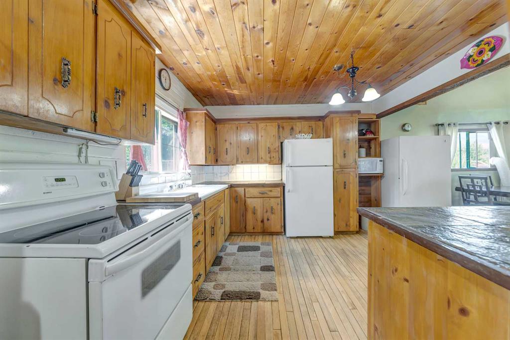 Picture of 206 Poplar Place , Turtle Lake Real Estate Listing