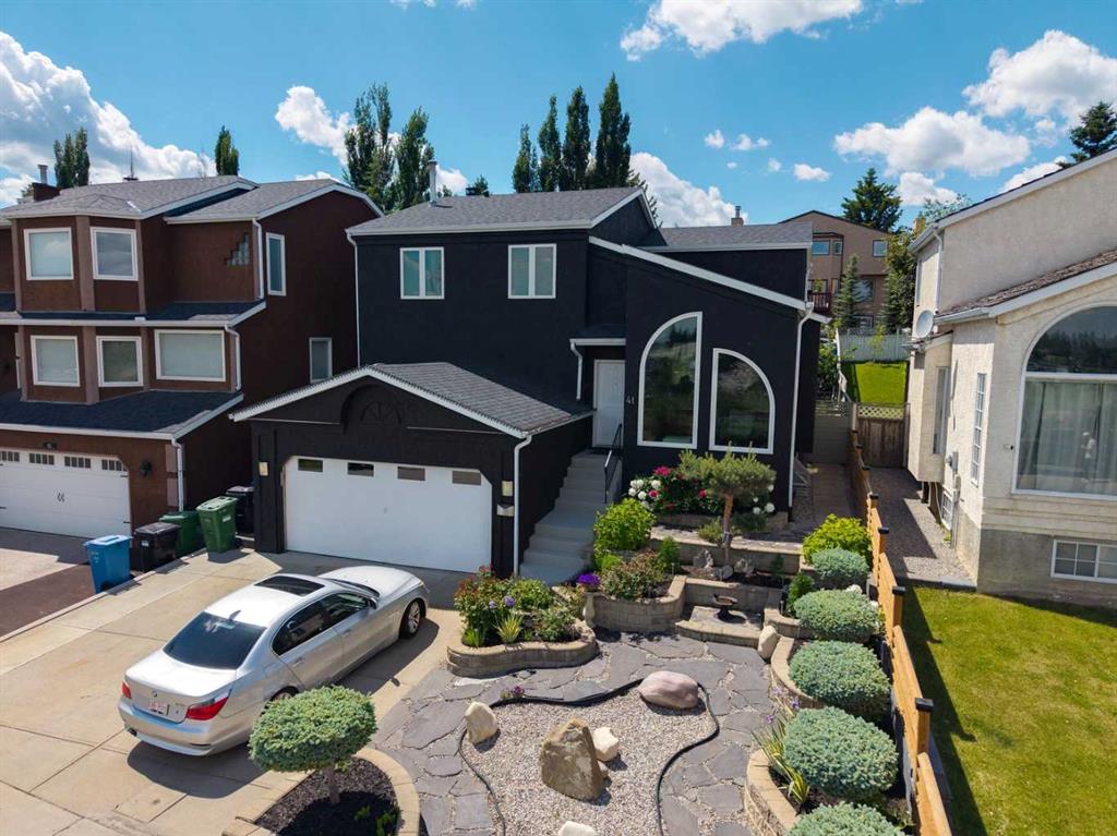 Picture of 41 Sidon Crescent SW, Calgary Real Estate Listing