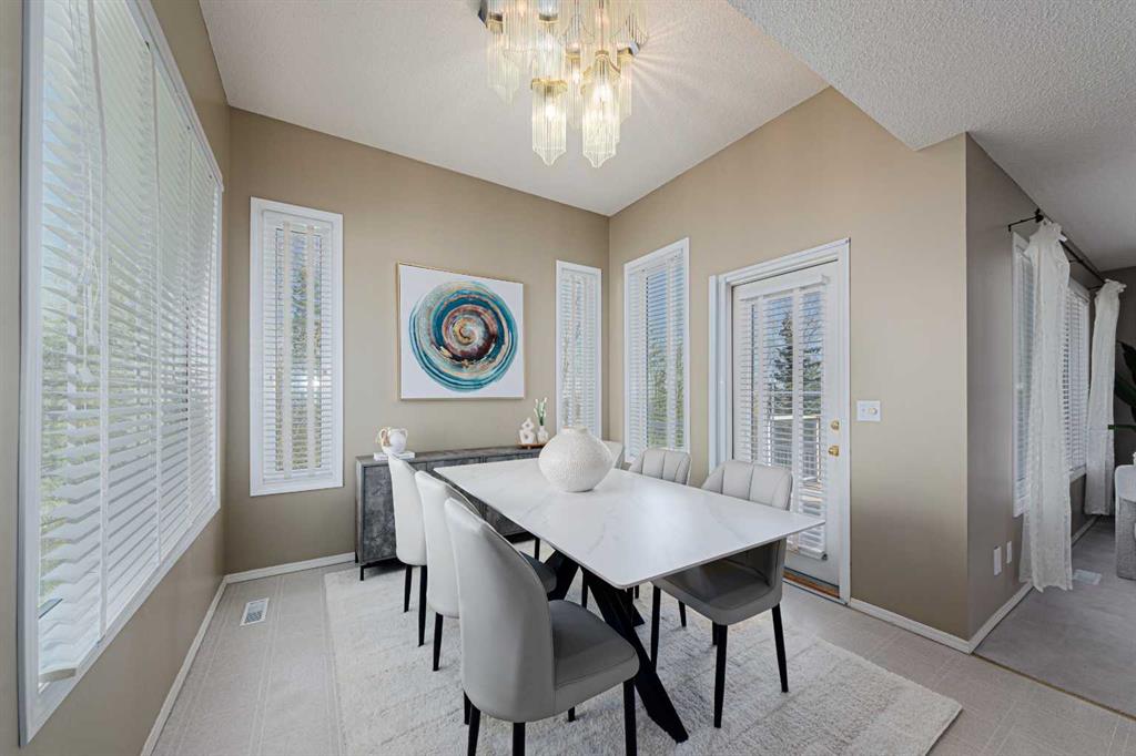 Picture of 12 Hampstead Gardens NW, Calgary Real Estate Listing